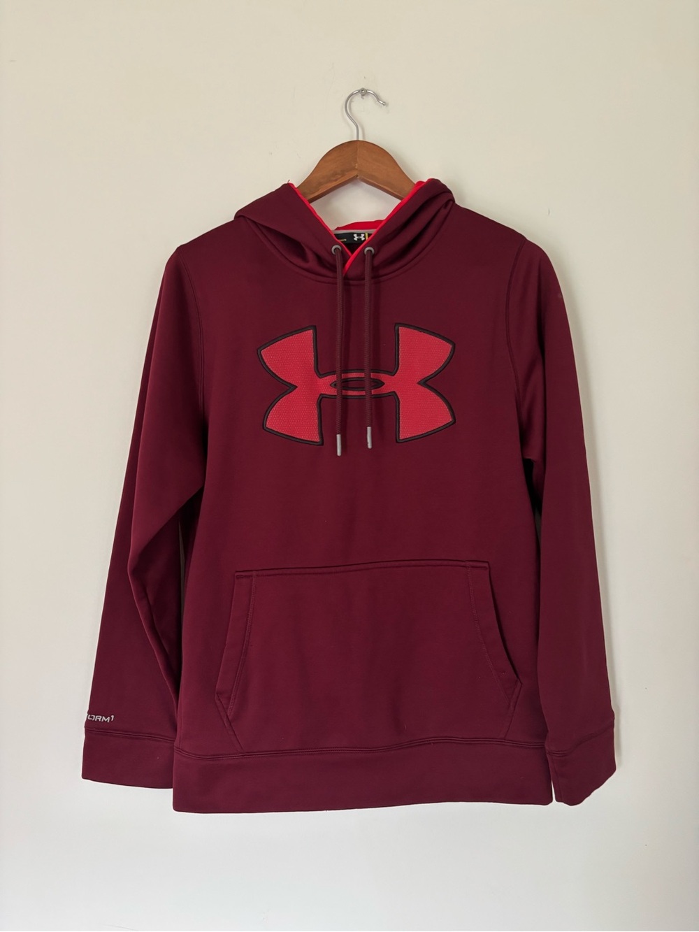 Under Armour Burgundy Red Logo Hoodie Loose Fit Size Small